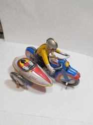 O10---ÇİN ÜRETİMİ TENEKE SEPETLİ MOTORSİKLET