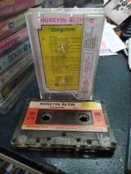 HÜSEYİN ALTIN - DARGINIM - KASET [ilk baskı - sarı bandrol - etiketin iki yüzünde de yazı var]