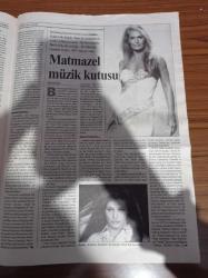 Cumhuriyet Dergi Gazetesi - 19 Mayıs 2002 - Sayı 843 - Mekan Özne Ve Nesne - Santranç'ta 19 Mayıs Turnuvaları - Kemal Derviş - Ceyla Altındiş -Feminist Enternasyonal Ve Yabancı - İsveç Sol Partisi - Sermin Özürküt - İdam Mahkumları - Amerikalı Fotoğrafçı Ken Light- Gençlik Jürisi