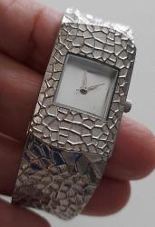 JAPONYA-ÇİN AVON SR626SW MARKA ORİJİNAL HARİKA ANTİK PİLLİ BİLEĞE AYARLANABİLİR KORDON BAYAN KOL SAATİ AKTİF BAKIMLI rrr1a1