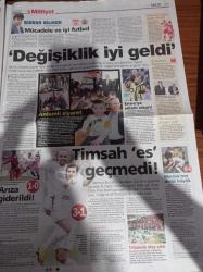 Milliyet Gazetesi - 1 Şubat 2010 - Bursaspor Eskişehirspor Maçında Olaylar - Rıdvan Dilmen - Aykut Kocaman - Carla Bruni'yi Kızdıran Şarkı - Abdi İpekçi 31 Yıl Önce Bugün Öldürüldü - Beşiktaş'ta Yıldırım Demirören 3. Kez Başkan - Emine Erdoğan - GATA - Recep Tayyip Erdoğan - Öldüren Nakavt - Şivan Perwer Protokolü