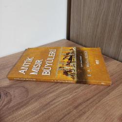 ANTİK MISIR BÜYÜLERİ