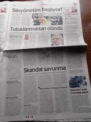 Cumhuriyet Gazetesi - 4 Nisan 2015 - Fenerbahçeli Basketbolcu Lezbiyenim Diye Beni Dışladılar - Eczacıbaşı Ve Vakıfbank'ın Yer Aldığı Şampiyonlar Ligi Dörtlü Finali Başlıyor - Ahmet Davutoğlu Şehit Savcı Mehmet Selim Kiraz'ın Cenaze Törenine Cumhuriyeti Aldırmadı - Özel Güvenlik AKP'nin Eseri - Besteci Söz Yazarı Ve Şarkıcı Kayahan'ı Kaybettik - Berkin Elvan'ı Rahat Bırakın