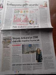 Cumhuriyet Gazetesi - 4 Nisan 2015 - Fenerbahçeli Basketbolcu Lezbiyenim Diye Beni Dışladılar - Eczacıbaşı Ve Vakıfbank'ın Yer Aldığı Şampiyonlar Ligi Dörtlü Finali Başlıyor - Ahmet Davutoğlu Şehit Savcı Mehmet Selim Kiraz'ın Cenaze Törenine Cumhuriyeti Aldırmadı - Özel Güvenlik AKP'nin Eseri - Besteci Söz Yazarı Ve Şarkıcı Kayahan'ı Kaybettik - Berkin Elvan'ı Rahat Bırakın