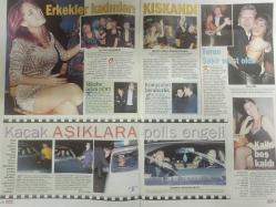 Gala Magazin Dergisi - 20 Aralık 1998 - Safiye Soyman - Yonca Evcimik - Metin Arolat - İbrâhim Tatlıses - Yıldız Tilbe - Turgut Özal - Didem Erol - Siret Derman - Serpil Benay - Güven Kıraç - Kayahan - İpek Tüter - Sibel Öztürk - Gönül Gül - Seniha Yankı - Tuğba Özay - Ece Erken - Mahsun Kırmızıgül - Önder Açıkalın - Elif Güneş - Zerrin Bilimer - Rahmi Koç - Neslihan Yargıcı - Hülya Uğur - Handan Serezli - Rana Elik - Nilhan Aydın - Sinem Güven - Steven Clark - Nil Bentürk - Billur Kalkavan - Nazlı Bahar - Nevda Yılmaz - Şebnem Çapa - Gülin Kirpikçioğlu - Berrak Tümöz - Salih Keçeci - Demet Şener - Metin Albayrak - Zuhal Yorgancıoğlu - Ersin Düzen - Emre Saltık - Ercan Saatçi - Muazzez Ersoy - Rafet El Roman - Faruk Tınaz - Uğur Güneri - Perihan Savaş - Zeynel Mansur - Salih Güney - Cenk Eren - Bora Ural - Haberleri ve fotoğrafları - Tam takım dergi -