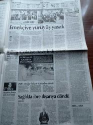 Cumhuriyet Gazetesi - 25 Mayıs 2019 - Fenerbahçe'ye UEFA'dan Kötü Haber - Uçan Süpürge Ödülleri Duayen Kadınların Oldu - Yönetmen Ve Senarist Yavuz Özkan Son Yolculuğuna Uğurlandı - YSK'nin Gerekçesi Çiğnendi - Sandık Tezgahı - CHP Lideri Kemal Kılıçdaroğlu YSK Kendini Yok Saymıştır - Ekrem İmamoğlu'na Sevgi Seli - Recep Tayyip Erdoğan İstanbul Seçimi İçin Camide Hırsızlık Dedi - Mansur Yavaş Yolsuzluk Dosyasını Açıyor - Osman Şanal'a 11 Yıl Ceza