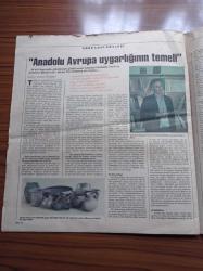 Cumhuriyet Bilim Teknik Gazetesi - 12 Şubat 1994 - Sayı 360 - Jules Verne'in Uzay Silahı Yapılıyor - Çatıları Martılardan Nasıl Korunmalı - Geceleyin Gökyüzü Neden Karanlık -Günlük Hayatımızı Biyoritim Mi Belirliyor - Bilimle Tanışma Merkezi- Teknoloji Dünyasından Yeni Ürünler - Neandertal İnsanlar Yamyam Mıydı - Anadolu Avrupa Uygarlığının Temeli