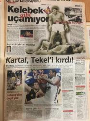 Milliyet Gazetesi, 5 Kasım 2005, Ankara'dan Talat'a Bayram Protestosu, Demirören'e Del Bosque Baskını, Paris Yanıyor, Muhammed Ali, AB Raporunda Azınlık Rötuşü, Madonna, Eric Gerets Gerildi, Galatasaray, Tigana'ya Jet Yanıt, Trabzonspor, Almanya Mangası, Fatih Terim, Kelebek Gibi Uçamıyor, Nostaljik Bayram Hediyesi: Phil Collins, Shakira