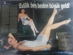 Şamdan Magazin Dergisi - 21 Şubat 1999 - Esra Balamir - Siret Derman - Özlem Selanik - İzel - Yılmaz Morgül - Mehmet Ali Erbil - Duygu Öcal - Mert Çiller - Begüm Özbek - Kadir İnanır - Esin Moralıoğlu - Çelik - Kaya Çilingiroğlu - Helin Avşar - Gökhan Arsoy - Aslı Berker - Tuncer Öztarhan - Emel Sayın - Sinan Özedincik - Reha Muhtar - Harika Avcı - Ferdi Tayfur - Muazzez Ersoy - Serdar Ortaç - Ebru Gündeş - Beyazıt Öztürk -Pelin Körmükçü - Hande Ataizi - Sedef Bozok - Yılmaz Bektaş - Cindy Crawford - Okan Bayülgen - Aslı Berker - Emre Ergani - Selma Bezmen - Nükhet Duru - Kerem Alışık - Demet Şener - Hande Ataizi - Emel Müftüoğlu - Sibel Turnagöl - Yıldırım Aktuna - Volkan Severcan - Levent Kırca - Süheyl Uygur - Haldun Dormen - Hamdi Alkan - Meltem Cumbul - Hıncal Uluç - Ajda Pekkan - Rober Hatemo - Seçkin Piriler - Haberleri ve fotoğrafları - Tam takım dergi-