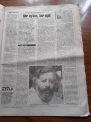Cumhuriyet Kitap Gazetesi - 10 Ağustos 2000 - Sayı 547 - Çürük Hırçın Ve Gerçeküstücü Ruj Lekesi - Greil Marcus Fotoğrafı - Hürriyet Yaşar Özdemir İnce'nin Yazılarını Biraraya Getiren Yaşasın Cumhuriyet'i Değerlendirdi - Metin Cengiz Celal Soycan'ın Şiirlerini Değerlendirdi - Foti Benlisoy 19. Yüzyıl İstanbul'unda Gayrimüslimler Değerlendirildi - Sabahattin Ali