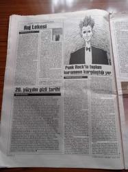 Cumhuriyet Kitap Gazetesi - 10 Ağustos 2000 - Sayı 547 - Çürük Hırçın Ve Gerçeküstücü Ruj Lekesi - Greil Marcus Fotoğrafı - Hürriyet Yaşar Özdemir İnce'nin Yazılarını Biraraya Getiren Yaşasın Cumhuriyet'i Değerlendirdi - Metin Cengiz Celal Soycan'ın Şiirlerini Değerlendirdi - Foti Benlisoy 19. Yüzyıl İstanbul'unda Gayrimüslimler Değerlendirildi - Sabahattin Ali