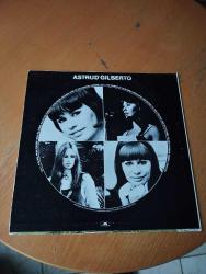 Best Artist Series * ASTRUD GILBERTO * THE GIRL FROM IPANEMA, AGUA DE BEBER, MANHA DE CARNAVAL,,, JAPONYA DÖNEM BASKI LONGPLAY (Kapak / Plak: 9)