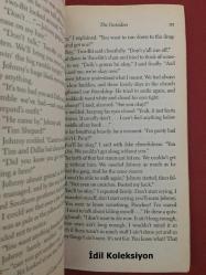 The Outsiders - S.E. Hinton - Penguin Books (Yabancılar) İngilizce Roman