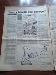 Cumhuriyet Kitap Gazetesi - 18 Ocak 1996 - Sayı 309 - Salman Rüşdi'ye Destek Mektupları - Tanıl Bora - Atatürk Ve Musiki - Doğu Perinçek -Felsefe Tarihi Üzerine Bir Hit Roman Sofi'nin Dünyası Ve Asıl İşi Felsefe Olan Bir Yazar Jostein Gaarder Fotoğrafı - Berat Günçıkan'dan Gölgenin Kadınları- Ece Türkeli Percy Shelley'nin Yalnızlığın Ruhu'nu Değerlendirdi - Mustafa Günay Ahmet Oktay'ın Popüler Kültür'ünü Değerlendirdi - Güner Demiray Osman Şahin'in Bucaklar'ını Değerlendirdi
