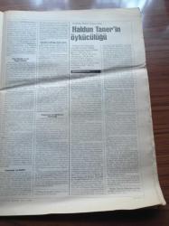 Cumhuriyet Kitap Gazetesi - 18 Ocak 1996 - Sayı 309 - Salman Rüşdi'ye Destek Mektupları - Tanıl Bora - Atatürk Ve Musiki - Doğu Perinçek -Felsefe Tarihi Üzerine Bir Hit Roman Sofi'nin Dünyası Ve Asıl İşi Felsefe Olan Bir Yazar Jostein Gaarder Fotoğrafı - Berat Günçıkan'dan Gölgenin Kadınları- Ece Türkeli Percy Shelley'nin Yalnızlığın Ruhu'nu Değerlendirdi - Mustafa Günay Ahmet Oktay'ın Popüler Kültür'ünü Değerlendirdi - Güner Demiray Osman Şahin'in Bucaklar'ını Değerlendirdi