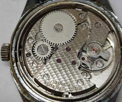 İSVİÇRE VIALUX SÜPER MARKA ANTİK KURMALI BAKIMLI MUHTEŞEM ORİJİNAL UNİSEX SÜPER TAKVİMLİ KRİSTAL CAMLI KOL SAATİ VVV2İİ1