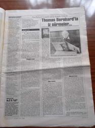 Cumhuriyet Kitap Gazetesi - 9 Mayıs 2002 - Sayı 638 - Koç Grubu Da Kültür Sanat Yayıncılığı Alanında Görkemli Başyapıtlar - Max Fruchtermann Kartpostalları İmparatorluğun 19. Ve 20. Yüzyıllarına Ait Görsel Bir Hazine - Metin Fındıkçı Aydın Boysan'ın  Dostlarını Anlattığı Yüzler Ve Yürekler'ini Değerlendirdi - Üç Yazı Ahmet Ümit'in Son Romanı Kukla'yı Değerlendiriyor