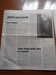 Cumhuriyet Kitap Gazetesi - 11 Mayıs 1995 - Sayı 273 -  Mevhibe İnönü'den Geriye Kalanlar - Lanetli Edebiyatçının Siyasi Yazı Ve Söyleşileri - Rüya Sözlüğü - İnsan Yılmaz Güney - Mitoloji Tanrıların Öyküsü -Nermi Uygur Fotoğrafı - Tadı Damağımızda Bir Düşünür Ve Yazar Nermi Uygur - Sevin Okyay - İlhami Algör- Halil Turhanlı- Otto Rene Castillo