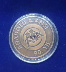 Darphane Anadolu Ajansı 90 . Yıl Anı Bronz Hatıra Para Orjinal kutusunda