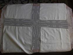 ARA DANTELLİ - MASA ÖRTÜSÜ - 100X100 CM