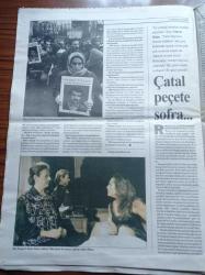 Cumhuriyet Dergi Gazetesi - 11 Mart 2001 - Sayı 781 - Türkiye Santranç Birinciliği Seçme Turnuvası -- Hanım Tosun Kocası Fehmi Tosun'un Peşinde Galatasaray'da - Murat Belge -Hanım Tosun Ve Tilbe Saran Fotoğrafı - Parmak İzi - Kadının Tarihi - Ressam Mehmet Güler - Drakula - Gerard Butlar