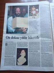 Cumhuriyet Dergi Gazetesi - 21 Mayıs 2000 - Sayı 739 - Timur Selçuk - Rahmi Saltuk Fotoğrafı - Mor Çatı - Komple Muamele - Mehtap Kandemir- Amerikan Solu Lumia Abu Jamal-  Nazım Hikmet - Danny De Vito- Tim Burton- Abdullah Gül - Emek İş Sendikası Genel Başkanı Muzaffer Ünlü Genelevlerden Elini Çekecek - Matild Manukyan
