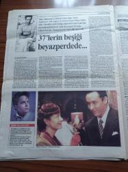 Cumhuriyet Dergi Gazetesi - 12 Aralık 1999- Sayı 716 - Türkan Şoray - Kurtuluş Rum İlkokulu Müdürü Adamandiya İstekli - Aşıkların Yaşı Ne Olmalı - Bertolt Brecht - Beşik Saklanacak - Harrison Ford - Michael Douglas - Audrey Hepburn- Orhan Pamuk- Edebiyat Mı Kaç Doz - On Vaftiz Bir Düğün - Tatavla