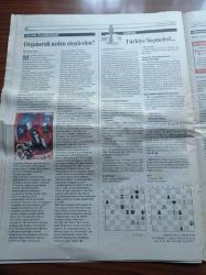 Cumhuriyet Dergi Gazetesi - 17 Mart 2002 - Sayı 834 - Özcan Deniz - Nurgül Yeşilçay - Lunapark'tan Çizgiler -Yatak Odasındaki Sissy - İki Ressam Ender Dandul ve Mustafa Delioğlu  Yüzleşmeler - Selda Alkor Fotoğrafı- Cem Mumcu - Terapi Şeysi - Arundhati Roy - Aupair'den Mektup Var - BBC- Büyük Adam Küçük Aşk