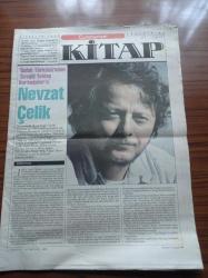 Cumhuriyet Kitap Gazetesi - 3 Aralık 1998 - Sayı 459  - Şafak Türküsü'nden Sevgili Yoldaş  Kurbağalar'a Nevzat Çelik Fotoğrafı - Fethi Naci Yevgeni Zamyatin'in  Biz'ini Eleştiriyor - Sinema Tarih Buluşması Bir Katalogla Da Okura Ulaşıyor - Ragıp Duran Saray Kitaplığı'nda Gazeteciliğe Bakıyor - Server Tanilli