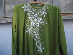 ESKİ GİYSİ- OMUZ  48 CM - KOL UZUNLUĞU 60 CM - GÖĞÜS 68 CM - BOYU 136 CM