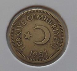 1951 YILI 10 KURUŞ ORİJİNAL MADENİ PİRİNÇ NADİRDİR UUU2B3 ÇOK ÇOK TEMİZ