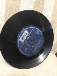 Gwendolyne / Theme from Love Story - Montovani and His Orchestra