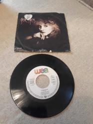Stand Back - Garbo / Stevie Nicks