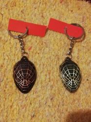 Spiderman Örümcek Adam metal anahtarlık set. İster kolye ister çanta tesbih süs ü yapabilirsiniz