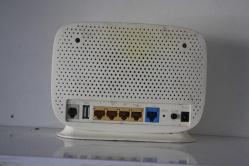 Tp-Link Td-w9970v3 300mbps 4-port Vdsl/adsl2 Modem  SORUNSUZ SIKINTISIZ     ((İSİMSİZ DEMİR RAF