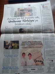 Hürriyet İnsan Kaynakları Gazetesi - 12 Eylül 2004 -  Avrupa'ya Bir E Posta Attı Unilever Türkiye'ye Başkan Oldu İzzet Karaca - Kriz Yönetimi Bitti Acil Durum Var - Tofaş'ın Prestiji Şampiyon Briççiler - Ünlü Hakem Markus Merk Motivasyon Eğitimi Verecek - Yeni Nesil Moda Tasarımcıları -  Başbakan Tony Blair İşçi Partisi'nden Yeniden Aday