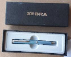 Tükenmez Kalem Mini ve İnce (Kapalı 8.5 Cm Açık10.5 Cm )Zebra Marka  TURKUAZ/açık Mavi