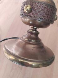 AVRUPA ÜRETİMİ ESKİ PİRİNÇ MASA LAMBASI