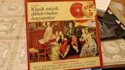 KLASİK MÜZİK DAHİLERİNDEN BAŞYAPITLAR KİTAP + CD bach, beethoven, mozart, çaykovski, schubert, schumann, chopin, brahms, paganini, rossini