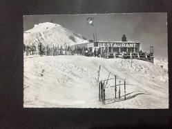 ŞEHİR KARTPOSTALI, İSVİÇRE DAVOS KAR MANZARASI, RESTORAN VE KAYAK ALANI, ARKASI YAZILMAMIŞ, SİYAH BEYAZ, 14 X 9 CM EBADINDA - 1960'LAR, 1970'LER, 1980'LER