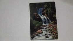 DOĞA KARTPOSTALI-ORMAN VE ŞELALE TEMALI, ARKASI YAZILMAMIŞ, RENKLİ, 12 X 16 CM EBADINDA