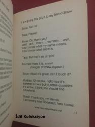 The Snow Globe - English Kids Play - Hayrullah Kozak - Happy Days Theatre - İngilizce Kitap (Kar Küresi)