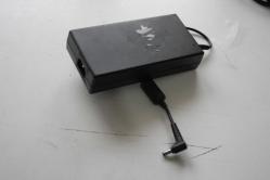 Asus 19.5V 11.8A 230W Adp-230Eb T Şarj Adaptörü  Notebook Adaptörü  ADAPTÖR  DETAYLAR RESİMLERDE  SORUNSUZ ORJINAL    (v2