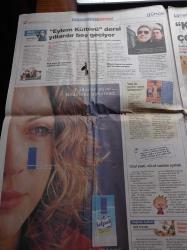 Milliyet Cumartesi Gazetesi - 22 Şubat 2003 - Tamer Karadağlı - Hülya Avşar Show - Freddie Mercury - Alfred Hitchcock - Ben Bu Yazıları Çıplak Yazıyorum -George Clooney Fotoğrafı - En İyi Giyinen Futbolcular Galatasaray'da - Ümit Karan - Tasarımcı Gönül Paksoy