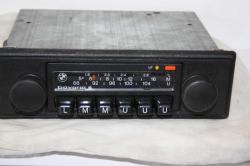 Orijinal  BMW Bavyera S klasik Araba Radyo 70'ler  SORUNSUZ VE TERTEMIZ TEST  EDİLDİ  VİNTAGE  ARAÇ TEYP RADYO KOLLEKSİYONLUK (yeni raf