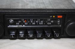 Orijinal  BMW Bavyera S klasik Araba Radyo 70'ler  SORUNSUZ VE TERTEMIZ TEST  EDİLDİ  VİNTAGE  ARAÇ TEYP RADYO KOLLEKSİYONLUK (yeni raf