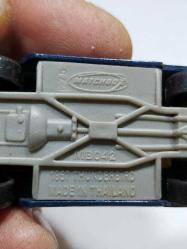 O17-----1988 İMALATI MATCBOX 1957 THUNDERBİRD METAL OYUNCAK ARABA