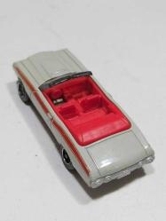 O17---2003 İMALATI MATCBOX 1971 CHEVY METAL OYUNCAK ARABA