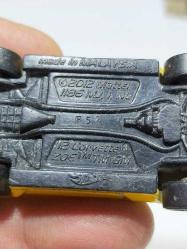 O1 ------2002 MALEZYA İMALATI CORVETTE METAL OYUNCAK ARABA