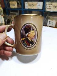 TBMM MİLLİ SARAYLAR YILDIZ PORSELEN MEHMET VAHİDETTİN PORSELEN KUPA